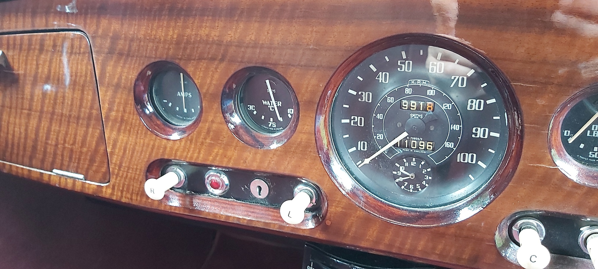 40 7
