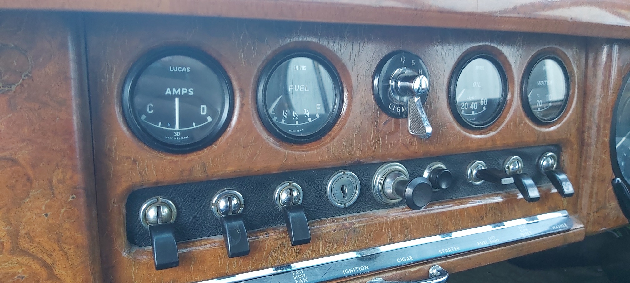 73