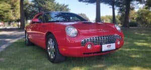 EMINEM CAR FORD THUNDERBIRD赤 Used Red 1966 Ford Thunderbird for Sale in Columbus, OH