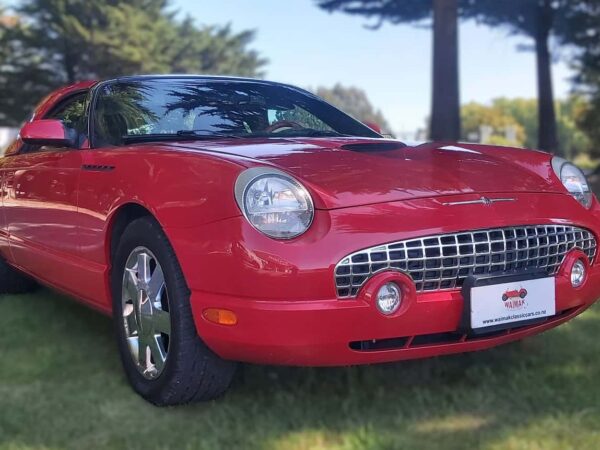 2002 Ford Thunderbird V8