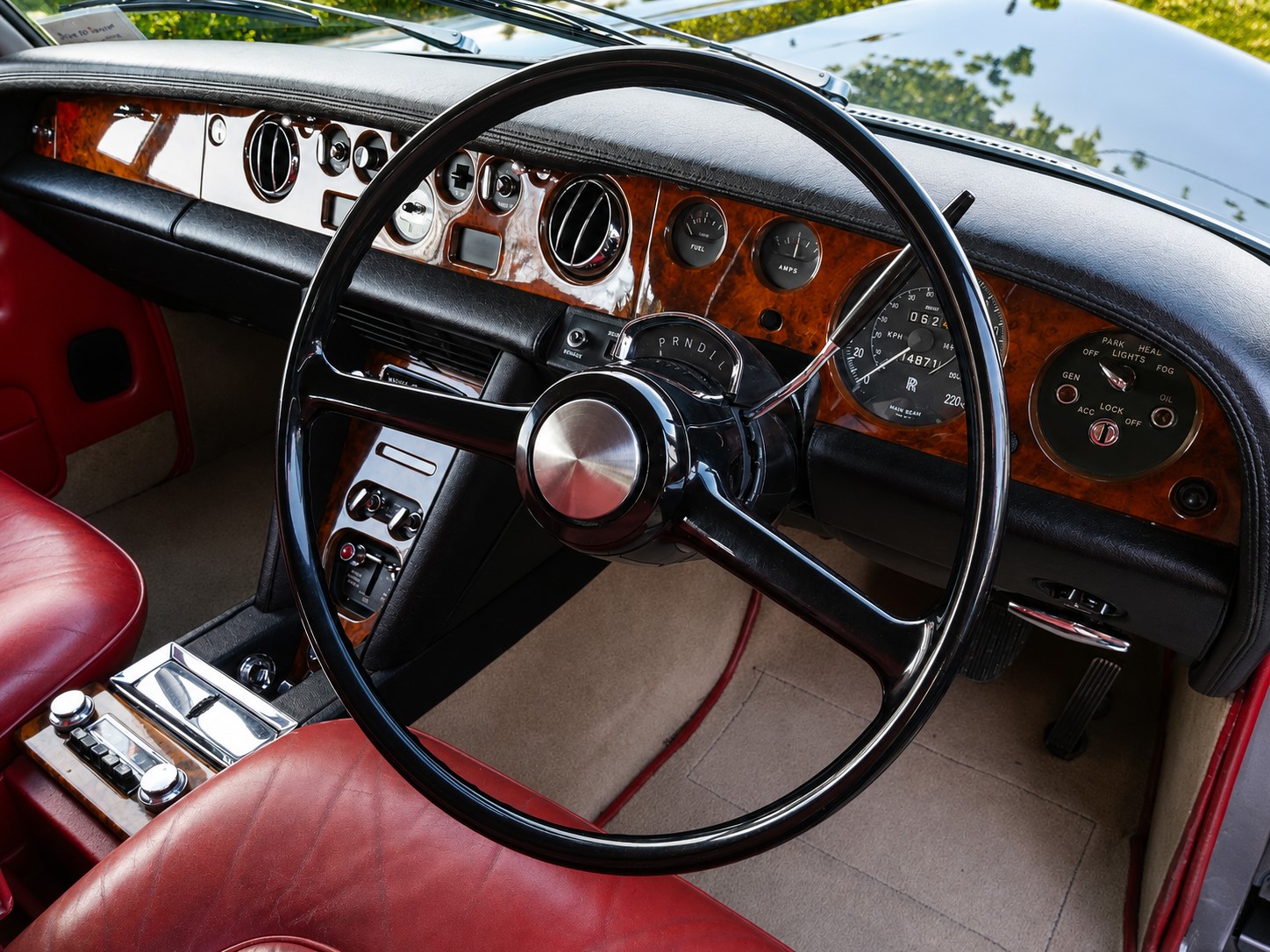 Waimak Classic cars 1975 RR Silver Shadow 02