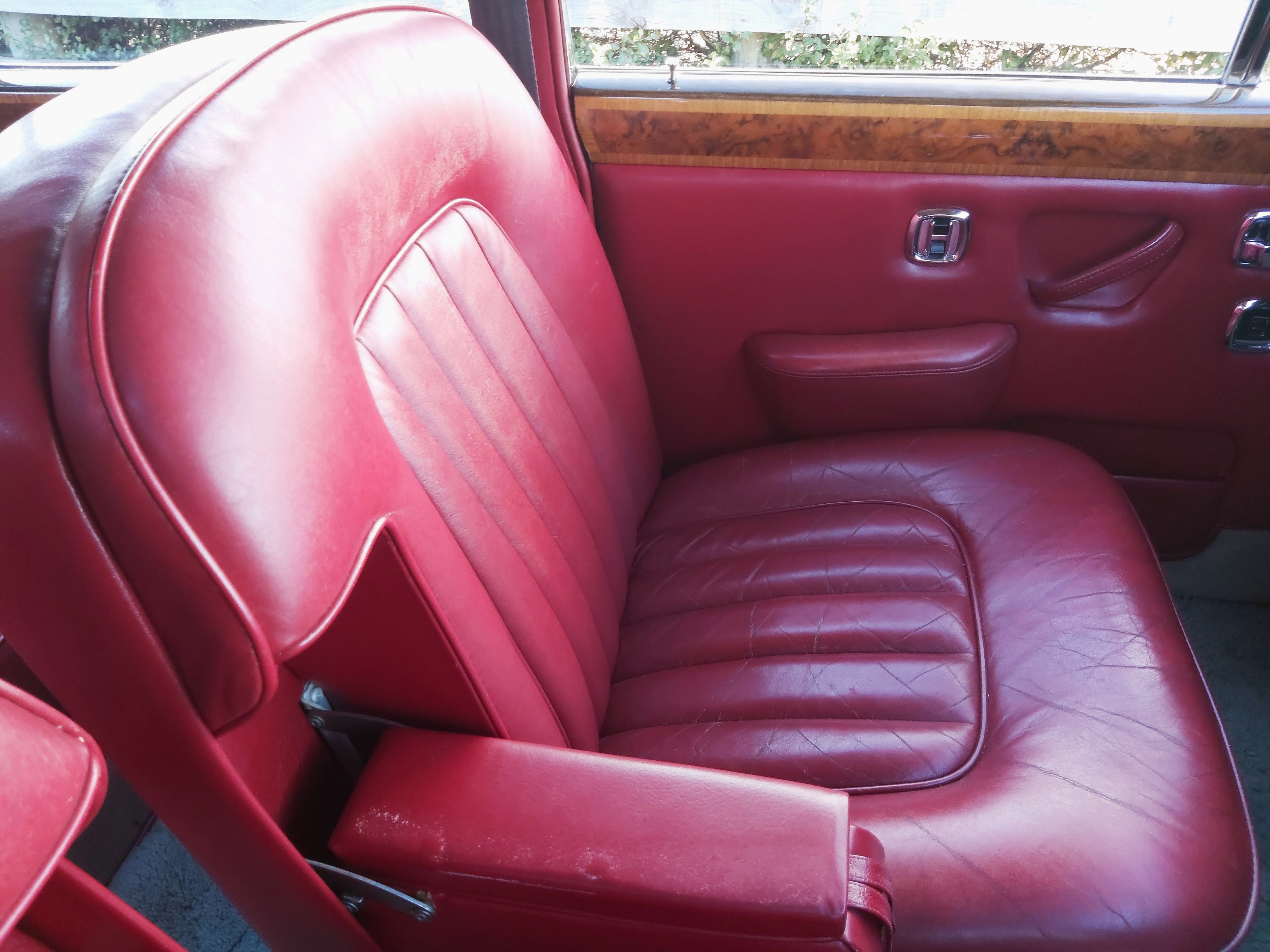 Waimak Classic cars 1975 RR Silver Shadow 43