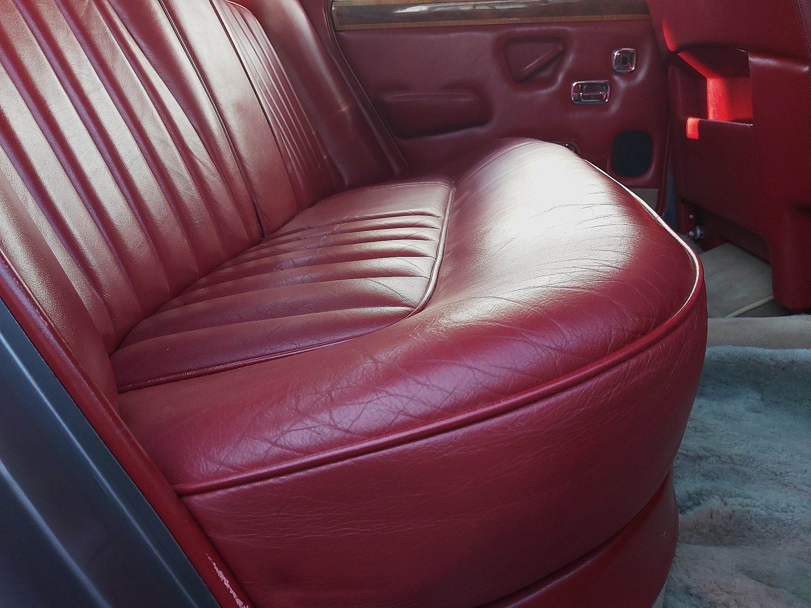 Waimak Classic cars 1975 RR Silver Shadow 44